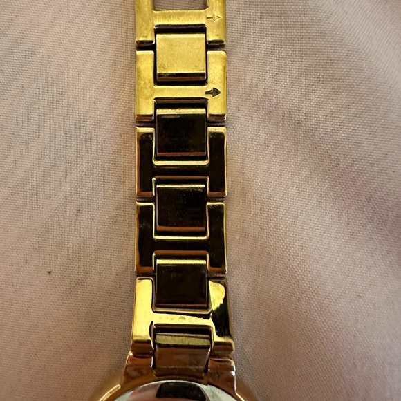 Rose gold watch main image 7